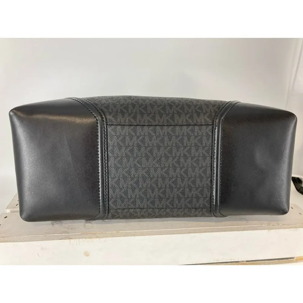 MICHAEL KORS, LARGE BLACK SIGNATURE LEATHER SHOULDER BAG